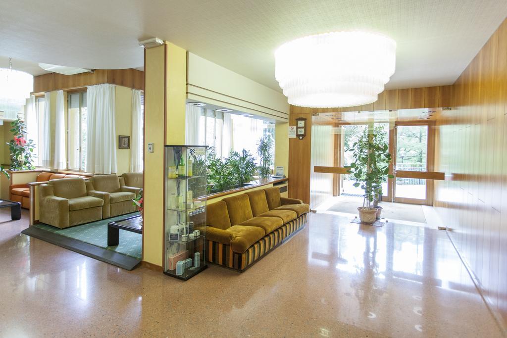 Hotel Rossini Tabiano Terme Exteriör bild