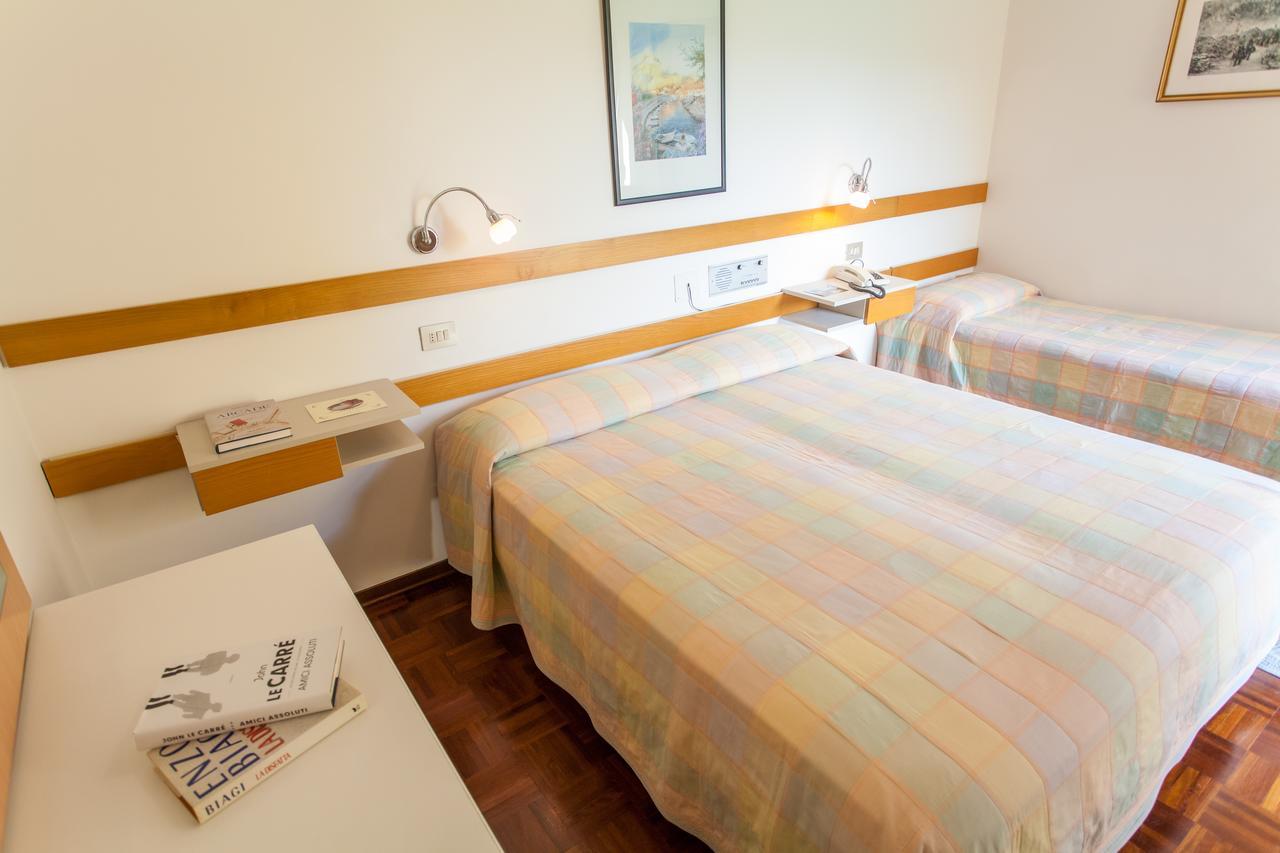 Hotel Rossini Tabiano Terme Exteriör bild
